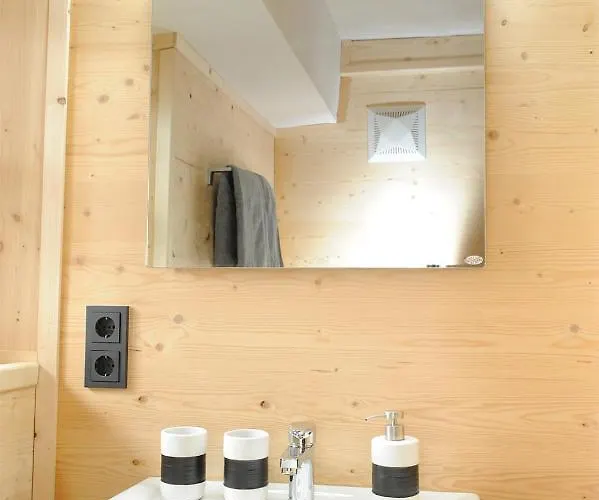 Holzmeister Bauernhof *