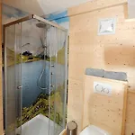 Holzmeister *