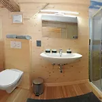 Holzmeister * Sankt Jakob in Haus